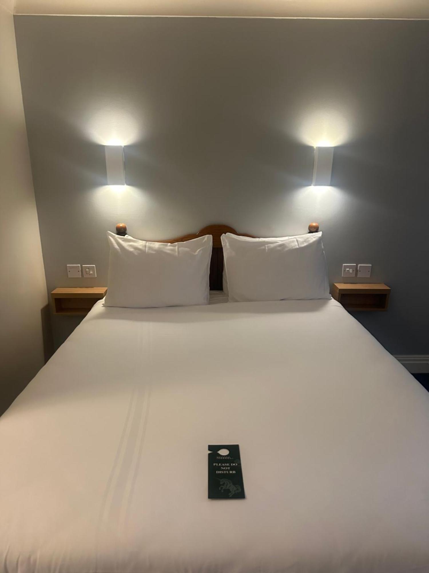 Go2 Glasgow Cumbernauld Hotel - Free Parking And Pet Friendly 외부 사진